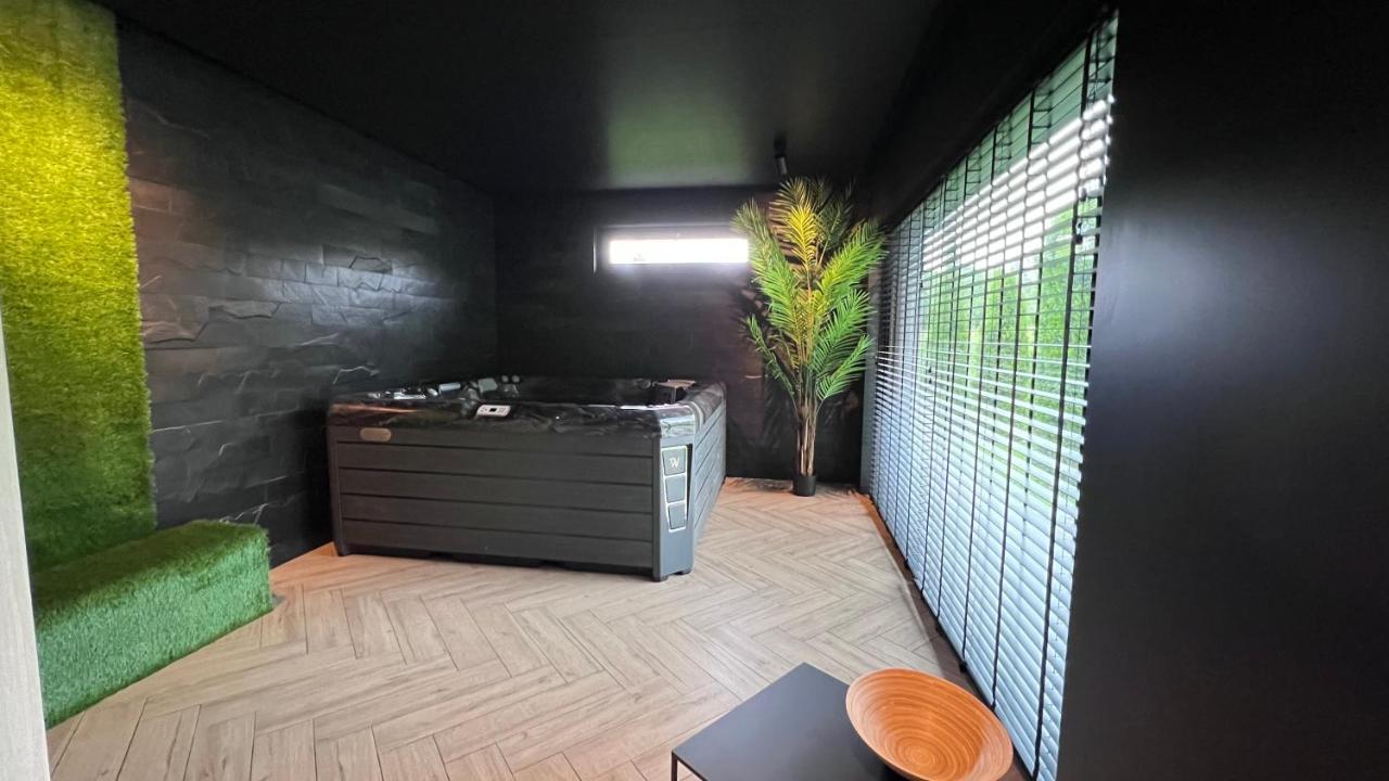 Apartamenty Prestige Solina - Opcja Jacuzzi I Sauna Ngoại thất bức ảnh